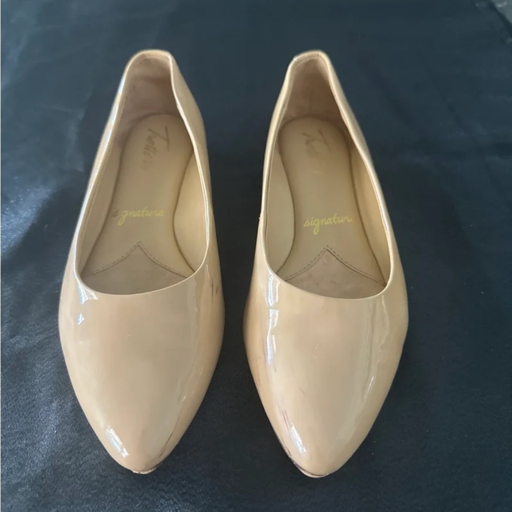 Elegant Tan Women's Flats